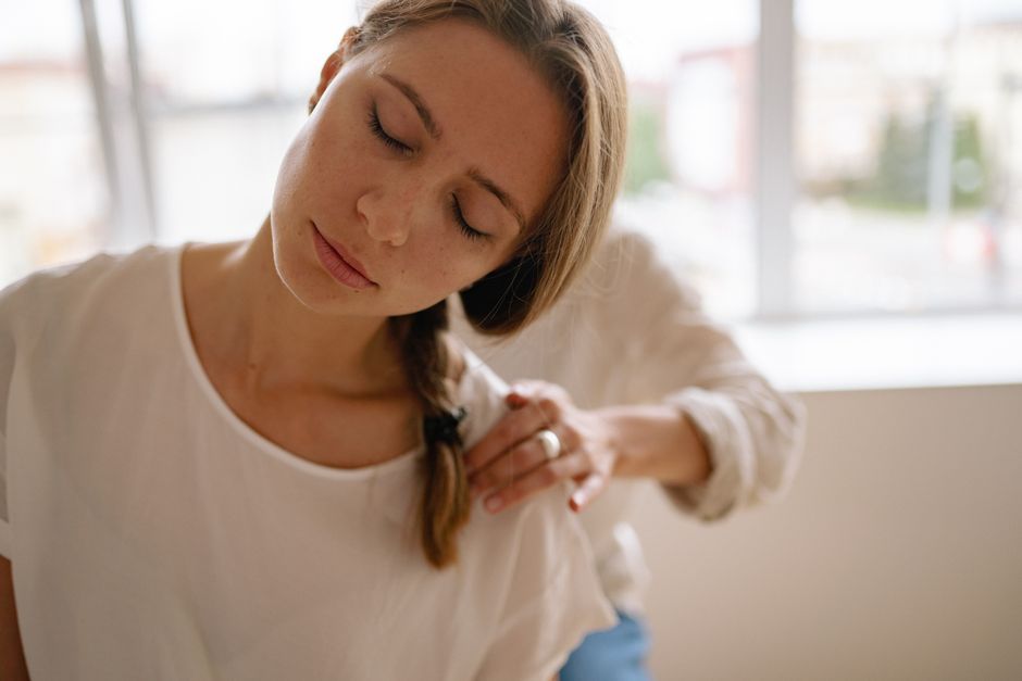 تصویر شاخص فیزیوتراپی برای بیماران مبتلا به سرگیجه وضعیتی حمله‌ای خوش‌خیم (BPPV)